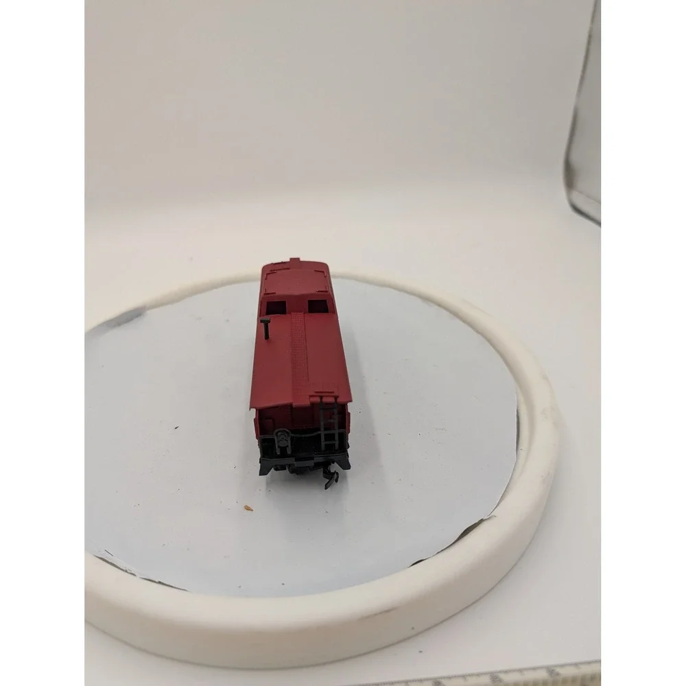 Tyco HO Scale Santa Fe ATSF Caboose Red 7240 Model Train Car Hong Kong